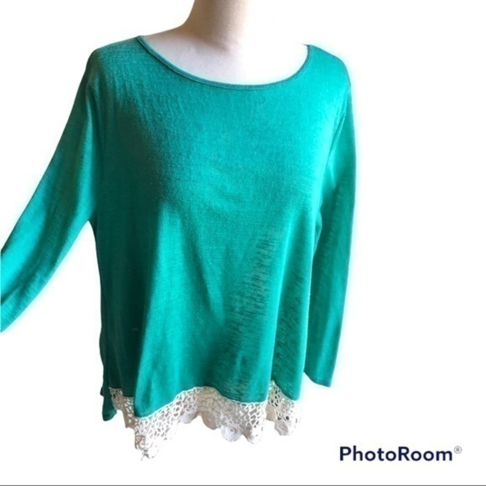 Umgee + emerald green long sleeve knit top with crochet hem XL